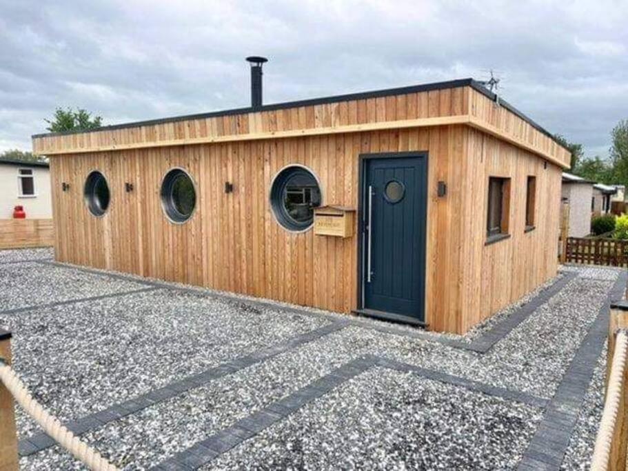 Humberston Boathouse Lodge & Hot Tub - Cleethorpes Beach Cabin Chalet 外观 照片