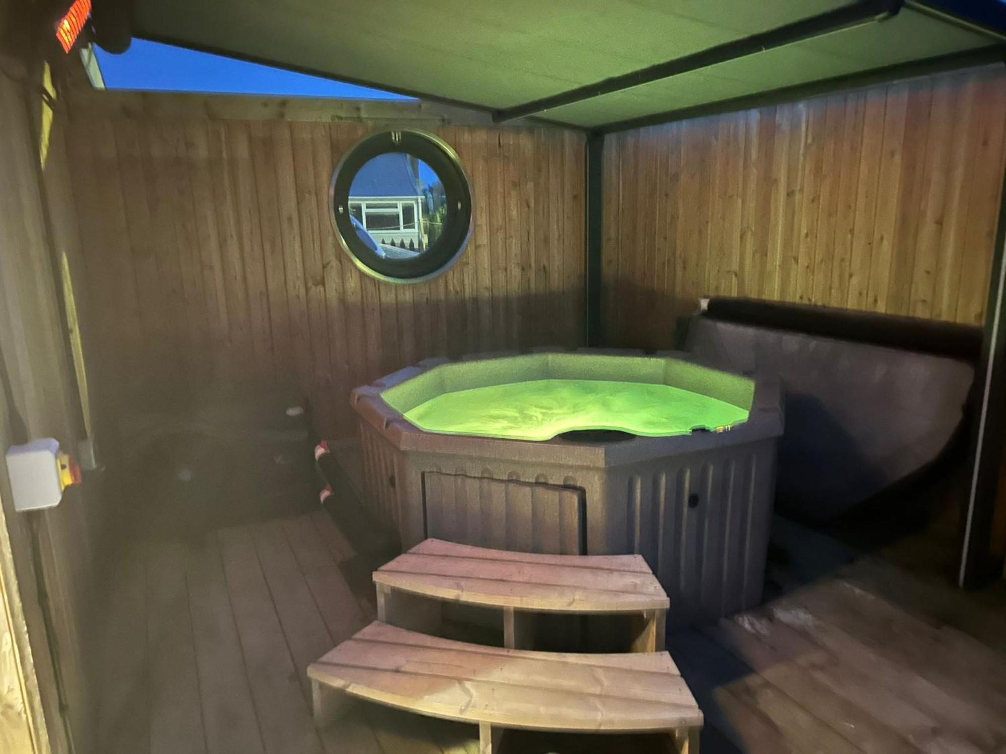 Humberston Boathouse Lodge & Hot Tub - Cleethorpes Beach Cabin Chalet 外观 照片
